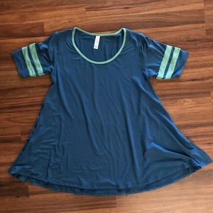 Lularoe perfect t blue w/green varsity stripes xs